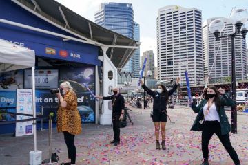 Sydney longgarkan banyak pembatasan COVID saat vaksinasi melejit