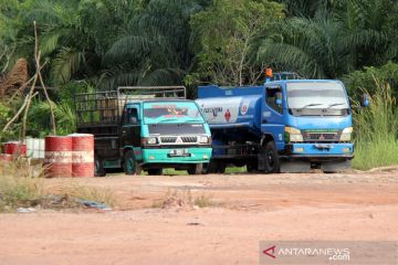 Marak praktik truk tangki BBM "kencing di jalan" di Dumai