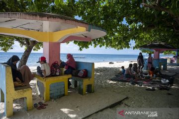 Kawasan Wisata Pantai Boneoge Ramai Dikunjungi Kembali
