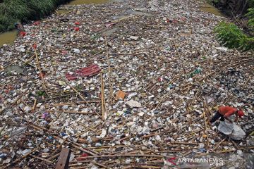 Begini penampakannya kalau warga jadikan sungai sebagai tempat sampah