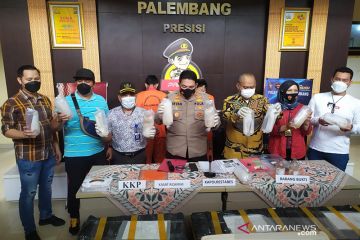 Polisi tangkap dua tersangka penyelundupan benih lobster Rp15 miliar