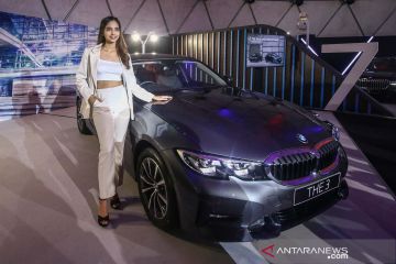 Peluncuran sedan BMW seri 3 terbaru