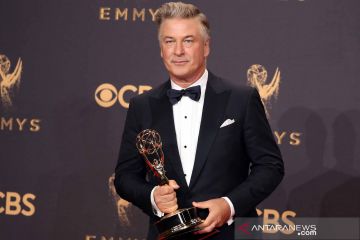 Aktor Alec Baldwin tembak kru hingga tewas dengan senjata yang digunakan dalam pengambilan film Rust