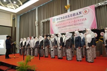 Pengurus Ikatan Bidan Indonesia Kota Jambi dikukuhkan