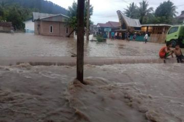 Banjir merendam ratusan rumah di Mamuju Sulbar