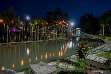 Kafe di Tengah Sawah di Desa Porame