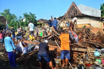 Dampak angin puting beliung di Grobogan