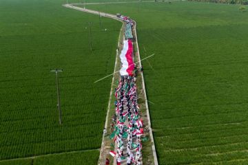 Kirab santri di Karawang