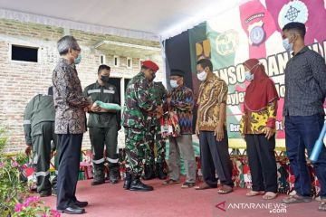 Danjen Koppasus salurkan bansos warga terdampak COVID-19 di Bantul