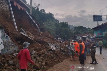 BPBD catat 24 kecamatan di Kabupaten Bandung rawan longsor