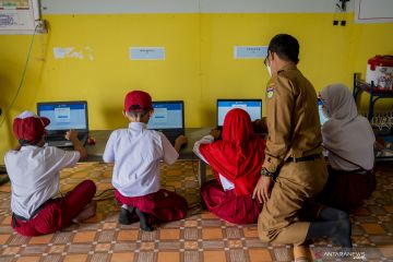 Kemendikbudristek ingin gaet lebih banyak anak muda jadi guru