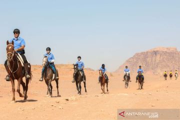 Lomba ketahanan berkuda di gurun Wadi Rum Yordania