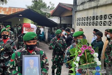 Anggota TNI yang tewas tertembak di Pidie dimakamkan secara militer