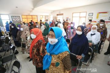Pemkot Bandung targetkan seluruh kecamatan miliki sekolah lansia