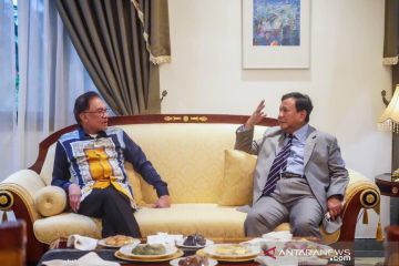 Menhan Prabowo kunjungi Anwar Ibrahim