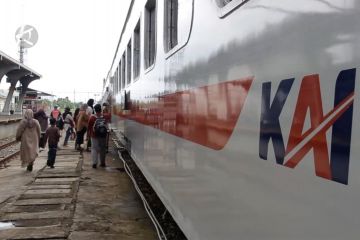 Semarang & Padang mulai izinkan anak di bawah 12 tahun naik KA
