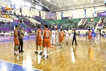 Tim kuda hitam Sulut berhasil lolos semifinal basket