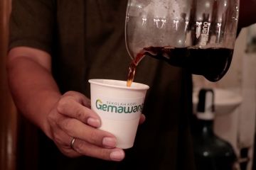 Budaya minum kopi, budaya semua kalangan