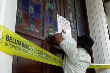 Satpol PP Kota Semarang segel dua restoran pelanggar prokes