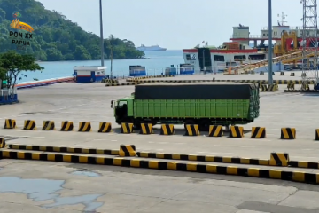 Sektor logistik penyeberangan Merak, paling bertahan saat pandemi