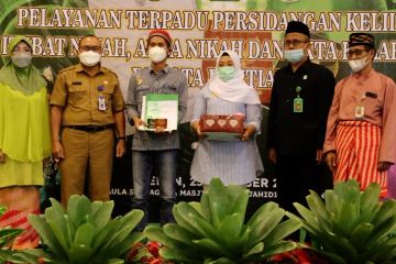 Disdukcapil Pontianak gelar isbat nikah 100 pasangan suami istri