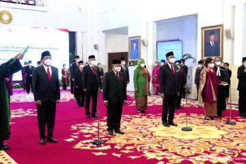 Presiden Jokowi lantik 17 Duta Besar LBBP RI