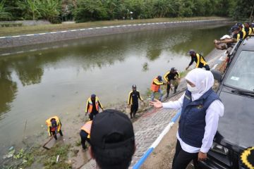 Gubernur Jatim minta daerah rawan banjir bentuk posko