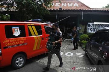 Penggeledahan Markas Menwa UNS Di Solo