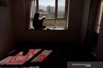 Kisah sulit anak-anak perempuan bersekolah di Afganistan