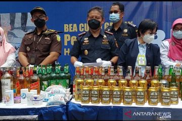 Bea Cukai Gresik musnahkan jutaan batang rokok ilegal