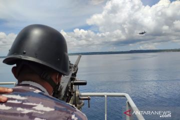 TNI AL latihan kesiapan alustista kapal dan pesawat di Laut Arafuru