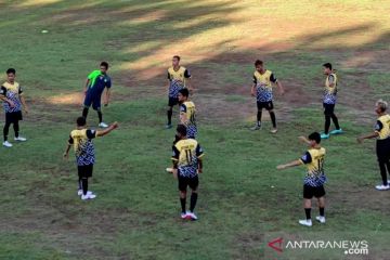 Tim sepak bola NPC Kalsel turunkan pemain muda di Peparnas Papua