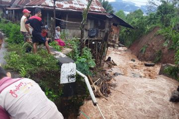 Potensi bencana hidrometeorologi di Sumsel meningkat hingga Maret 2022