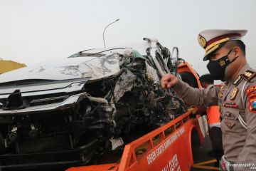 Evakuasi Mobil Vanessa Angel