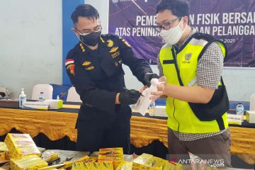 Bea cukai Semarang cegah impor 288 ribu pulpen palsu