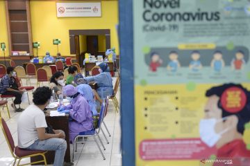 Epidemiolog sebut efektivitas vaksin COVID-19 perlu dievaluasi