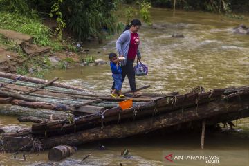 Hoaks! Video jembatan di Samarinda roboh saat diresmikan