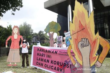 Aksi relawan #BersihkanIndonesia di KPK