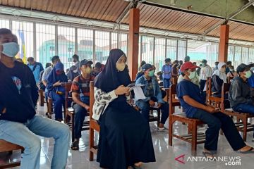 PWI Malang gandeng IBU dan Polresta vaksinasi dosis kedua seribu warga