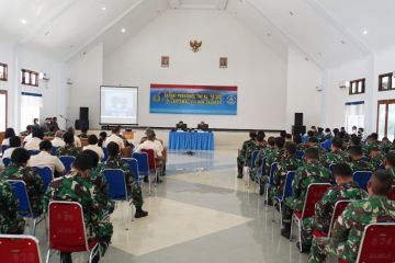 Tim Safari Personel TNI AL sosialisasi aturan baru di Lantamal VIII