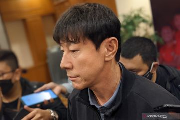 Shin Tae-yong minta masyarakat Indonesia tak khawatirkan kontraknya