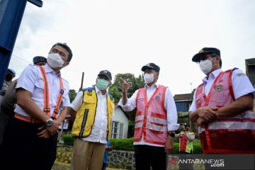 Pastikan berjalan, Menhub tinjau proyek jalur ganda KA Bogor-Sukabumi