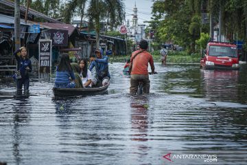 Ribuan warga Sintang di tujuh kecamatan masih terdampak banjir