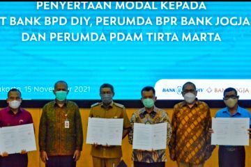 Yogyakarta serahkan penyertaan modal ke tiga BUMD