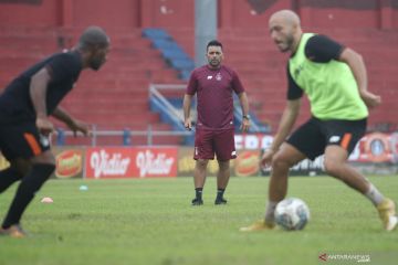 Javier Roca minta Persik tingkatkan level konsentrasi