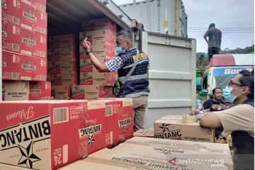 Parjal Papua Barat tolak kedatangan lima kontainer bir