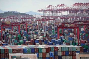 WTO: Perdagangan barang melambat karena masalah pasokan dan permintaan