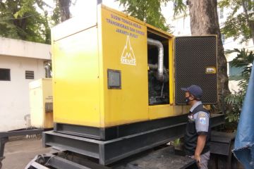 Sudin Nakertrans-Energi siapkan genset untuk pasok listrik di posko