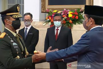 Presiden Jokowi lantik Jenderal Andika Perkasa sebagai Panglima TNI