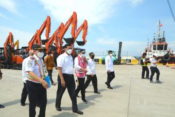 Luhut tinjau Pelabuhan Patimban setelah satu tahun operasi